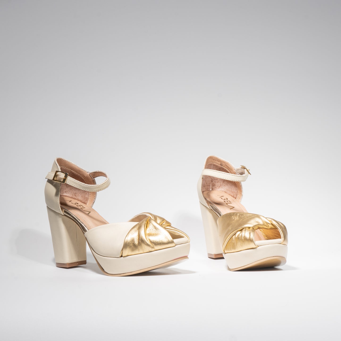 Sandalias Antorcha Blanco Oro - Talla 36