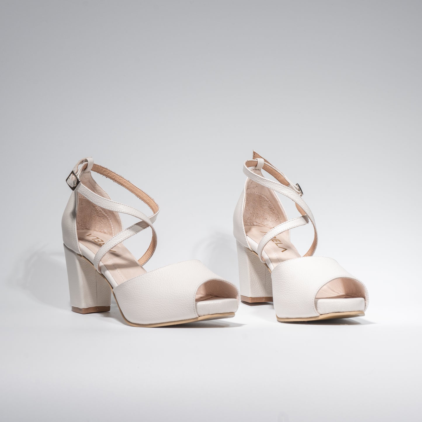 Sandalias Dina Cruzado Cuero Blanco - Talla 36