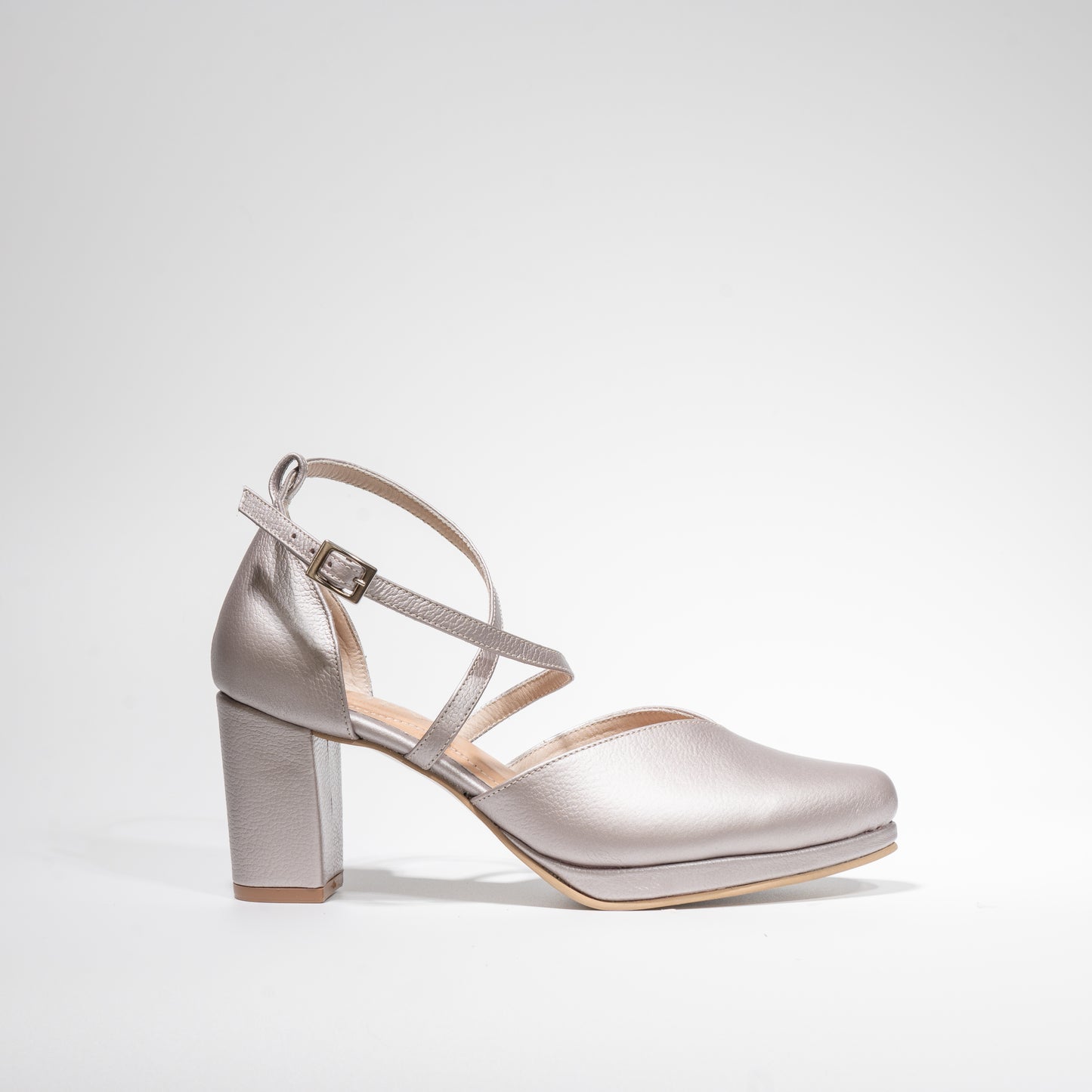 Tacones Dina Cruzado Cuero Mora leche - Talla 37