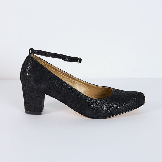 Maria Cruzado sandals