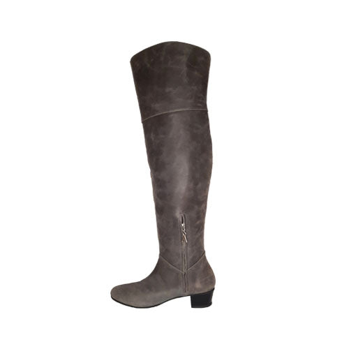 Boots The Essential - Size 38